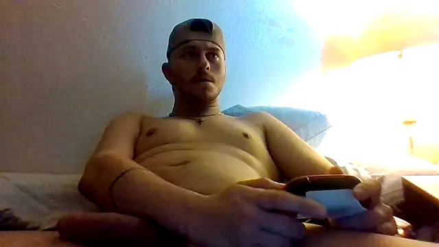 WhiteMamba6910: διαδικτυακό σόου στην κάμερα