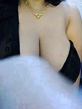 Adiba_2 – Live XXX-chat