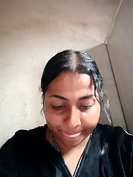 Giselabrunette25's Live XXX Chat