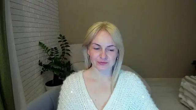Alicee_Gracee élő XXX-chatje