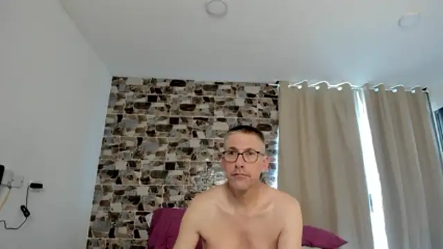 Vivi_Jacko's Webcam Show