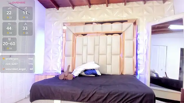 Chat +18 de Sarah_Adamss ao vivo