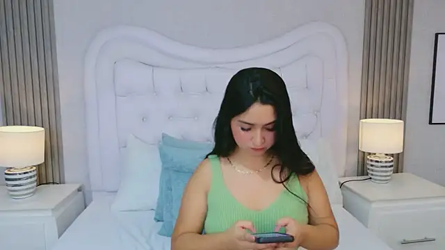 BellaFoox's Live XXX Chat