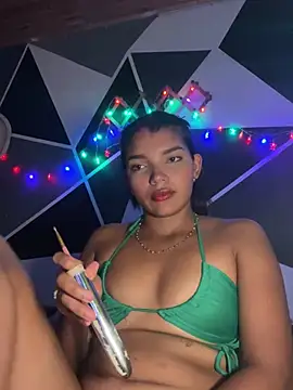 Онлайн чат XXX emilyharber