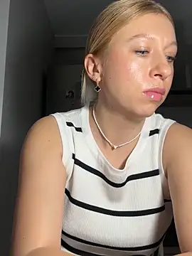 Kittie_Valentine's Live XXX Chat