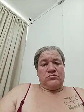 MilF-eterna_69 élő XXX-chatje