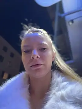 AnastasiaAniess' Live XXX Chat