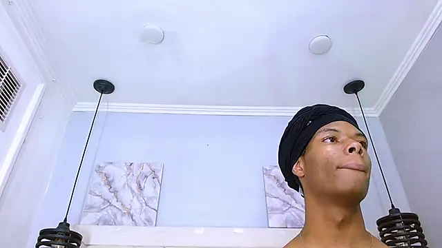 Czat XXX na żywo – Santiago_Ortiz_