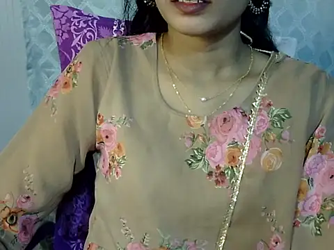 Shab_M Adlı Modelin Canlı XXX Sohbeti