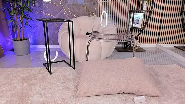 KimP0ssible 网络视讯表演