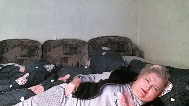 Lana555: онлайн-секс-чат