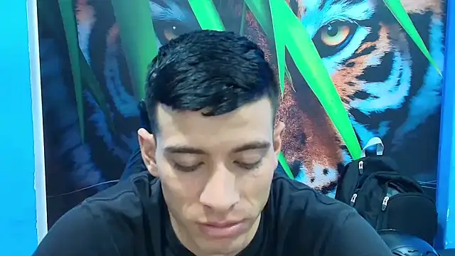 XXX chat uživo modela DEIBY_BABY