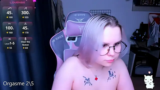 Chat +18 de miray_kuriyama123 ao vivo