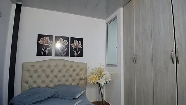 Chat +18 de pinky_f00x ao vivo