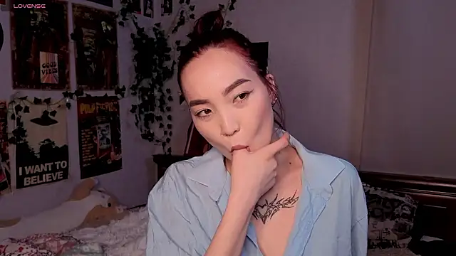 OdetteBiddy live XXX chat