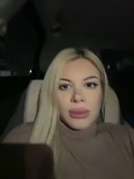 AlyssaFoxx_ 在線直播表演