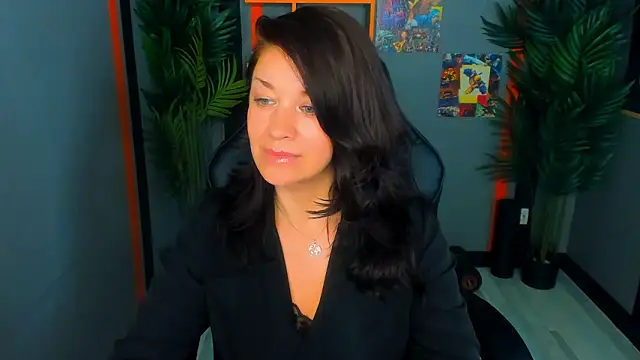 Chat +18 de AnaMills ao vivo