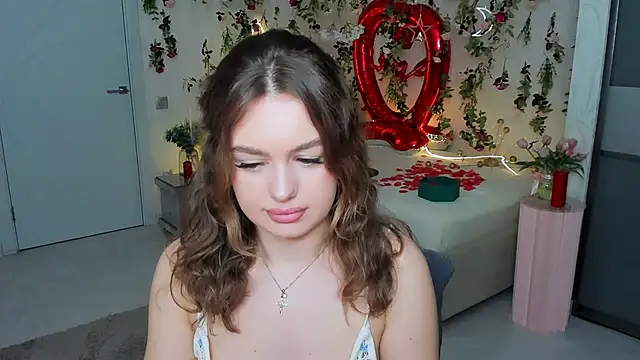 MiracleCurly's Live XXX Chat