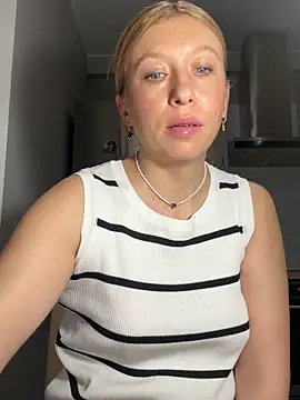 Kittie_Valentine 라이브 XXX 채팅