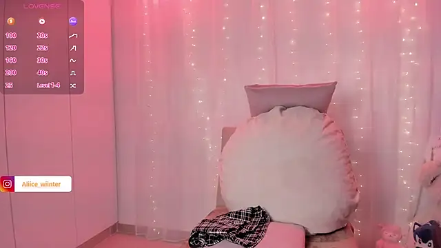 Alice_winter_ élő XXX-chatje