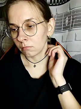 Chat +18 de Aashikalaa ao vivo