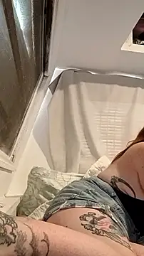 nakedgarbageperson 即時 XXX 聊天