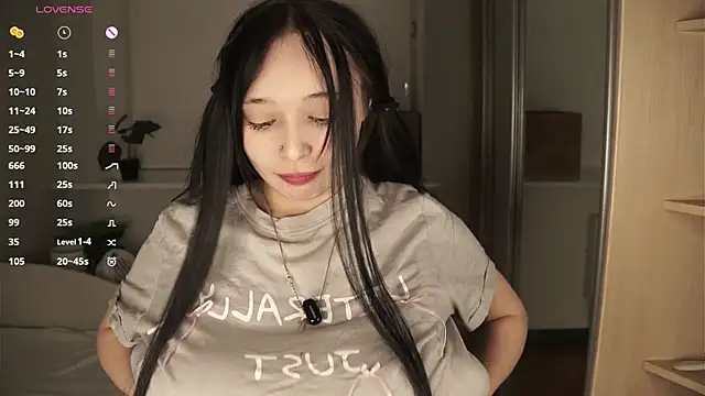 XXX chat uživo modela HannaHayles