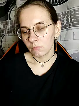 Chat +18 de Aashikalaa ao vivo