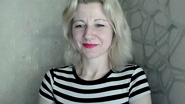 Katerina-Kissa: вебкам-шоу