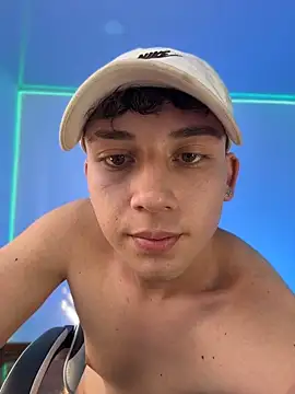 oliver_kyy: онлайн-секс-чат