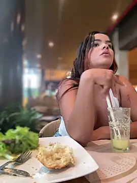 Kaily_Sweet16's Live XXX Chat