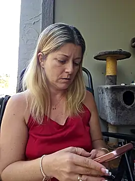 NikkiBlisss: онлайн-секс-чат