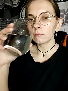 Aashikalaa live XXX chat