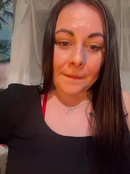 DaisyStreet Adlı Modelin Canlı XXX Sohbeti