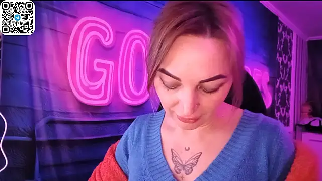 Vellora_ Webcam-Show