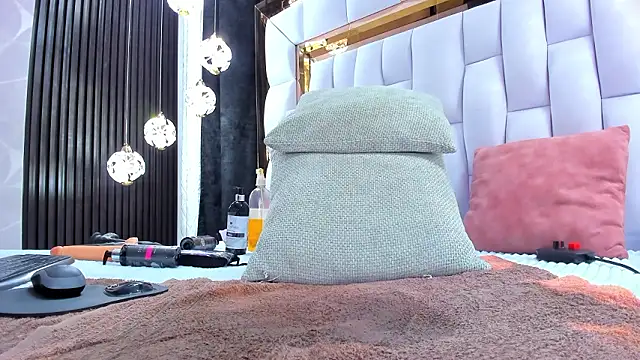 Онлайн чат XXX SarayRoyse