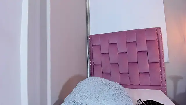 Roxy_Stonee live XXX chat