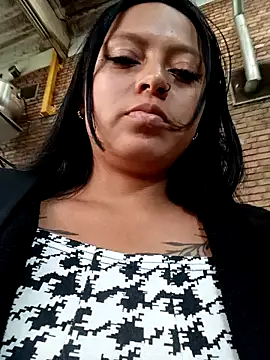 LunaHot_777 – Naživo XXX chat