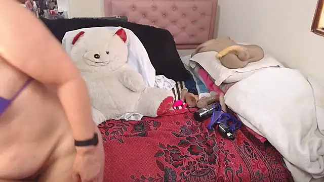 lucy_belle_bm's Webcam Show