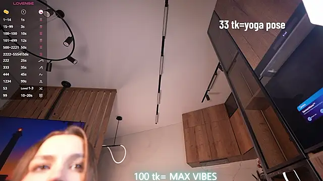 Monika__youthful's Webcam Show