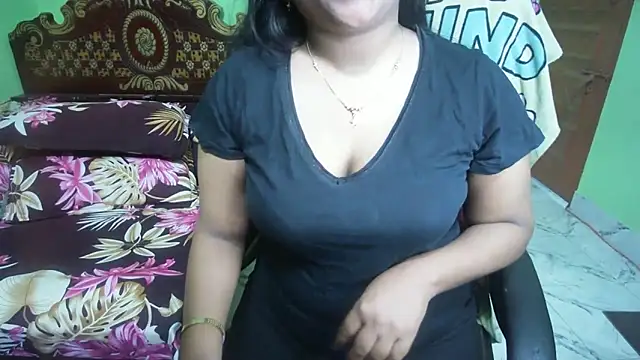 BengaliQueenStar's Live XXX Chat