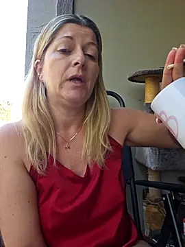 Онлайн чат XXX NikkiBlisss