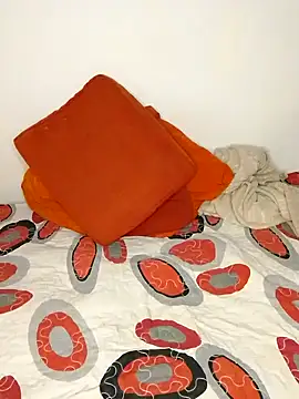 Ferrandiz23: διαδικτυακό σόου στην κάμερα