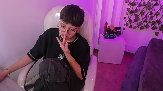 Chatroom XXX en direct de Nathaly_ds