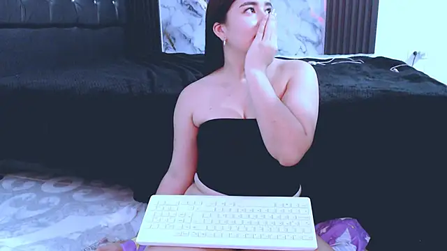 MiaLeon09's Live XXX Chat