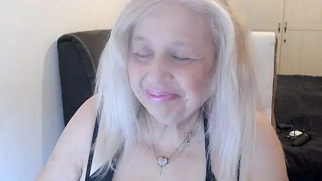 دردشة SusiLifeXXX الجنسية المباشرة