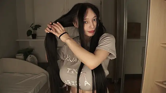 HannaHaylesのライブXXXチャット