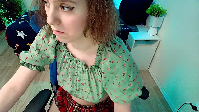 Chatroom XXX en direct de CranberryHot