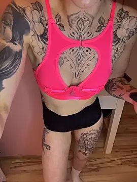 Show modela susannee na web-kameri