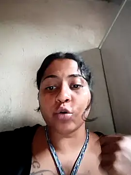 XXX chat uživo modela Giselabrunette25